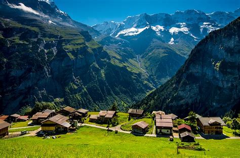 Gimmelwald, Swiss Mountain Village, Lauterbrunnen Valley, Swiss Alps ...