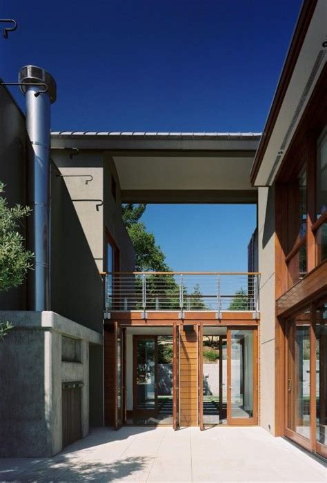 breezeway | Contemporary exterior, Architect house, Modern exterior