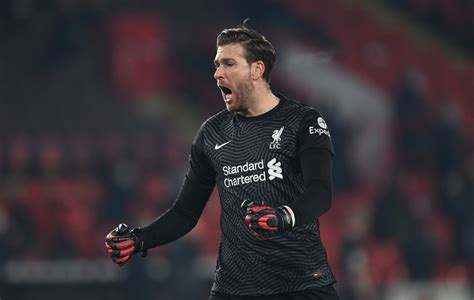 Adrian: Liverpool extends the Spaniard stay for another year - Good or bad