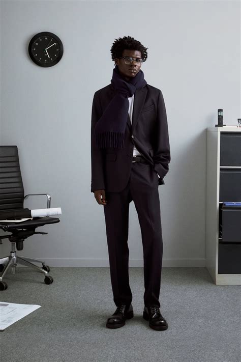 Zara Ushers Men Back to Work in Style – The Fashionisto