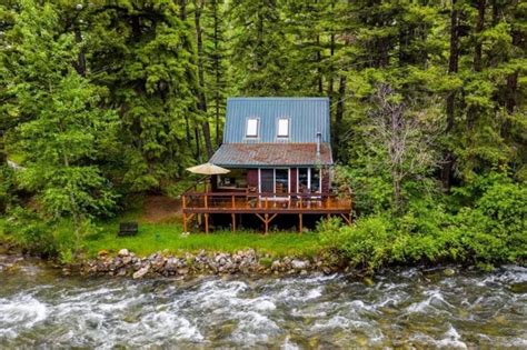 11 Remote & Secluded Cabin Rentals in Montana - Territory Supply