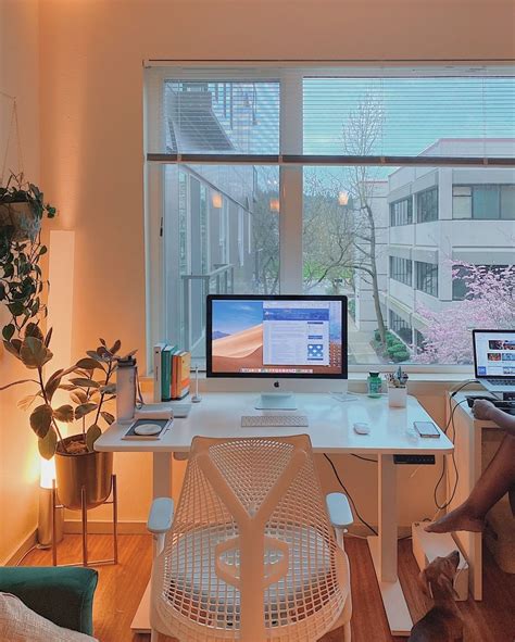 20+ Best Minimalist Desk Setups & Home Office Ideas | Gridfiti