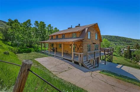 11 Cozy Mountain Cabins in Colorado for an Adventure Getaway