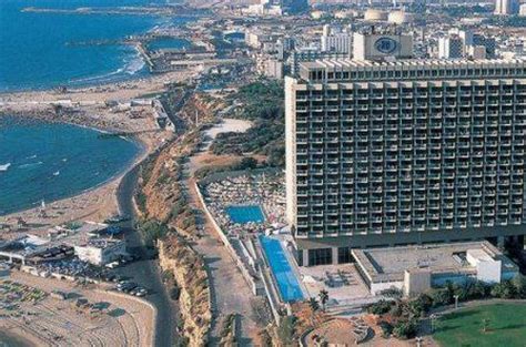 Hilton Tel Aviv – A Luxury Hotel from a Cliff by the Sea!