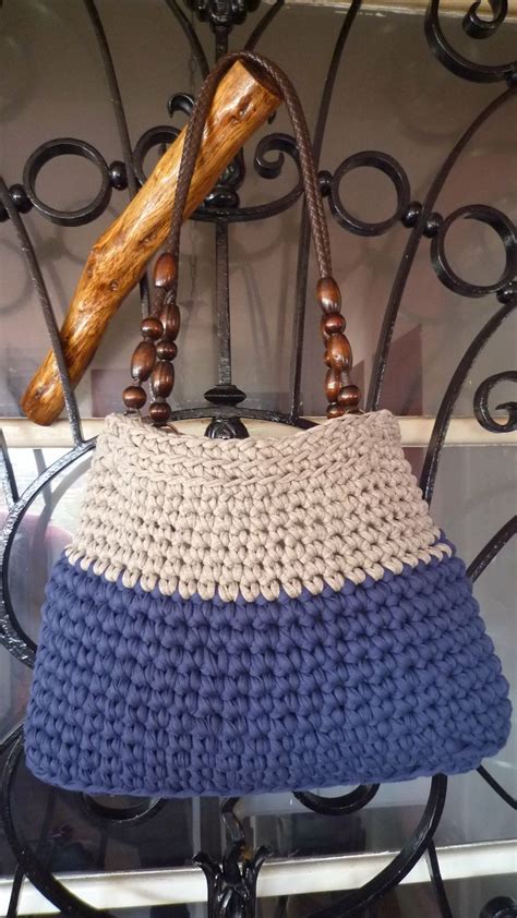 Crochet Bag (T-shirt yarn) | Crochet bag, Crochet, T shirt yarn