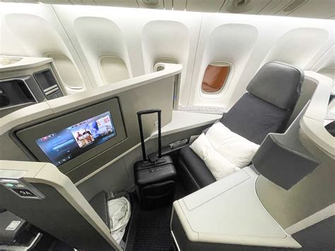 American Airlines 777-200ER Flagship Business Class Review [GIG to MIA]