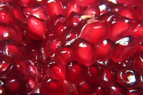 Pomegranate Seeds Health Benefits: 7 Reasons To Eat More