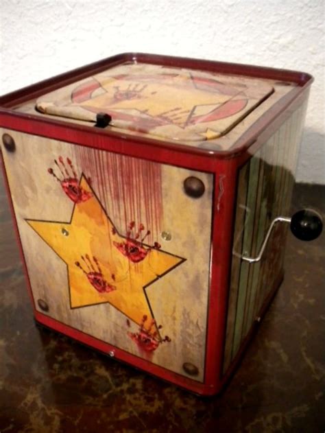 ANIMATED HAUNTED DEMONIC BLOODY JACK in the BOX HALLOWEEN PROP TOY ...