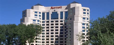 Hotels in Falls Church, VA | Falls Church Marriott Fairview Park