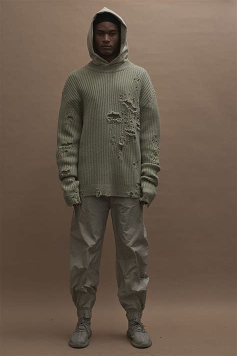 Le défilé Yeezy Season 3 côté homme | Yeezy fashion, Yeezy season 3, Yeezy season