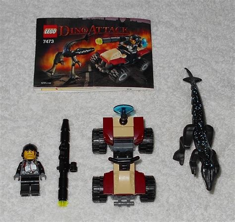 LEGO 7473 - Street Sprinter vs Mutant Lizard - Dino Attack - 2005 - Complete Set w/ Instructions