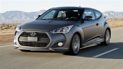 Hyundai Veloster Turbo review | | Auto Express