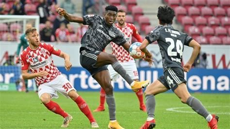 Taiwo Awoniyi Strikes twice to help Union Berlin maintain winning streak