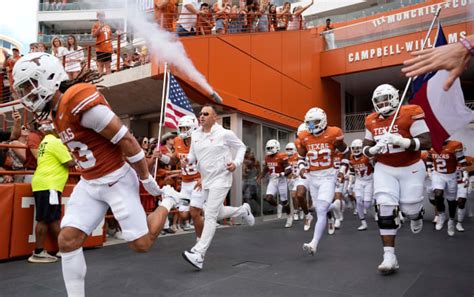 Oddsmakers Favoring Texas Longhorns in 2024 Win Total Projections - Sports Illustrated Texas ...