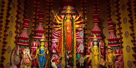 11 Famous Durga Puja Pandals in Kolkata You Must Visit in 2021