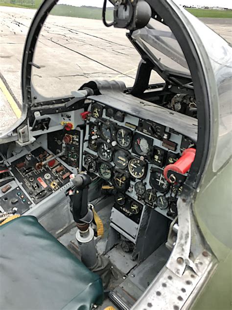 33968806784_ce23d8e7ed_b.jpg (768×1024) | Us military aircraft, Cockpit ...