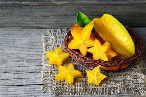 How to Succeed at Growing Starfruit Trees in Your Backyard