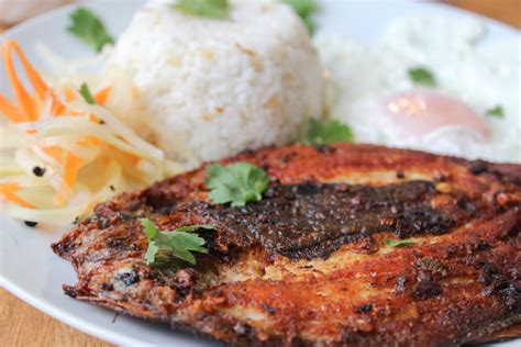 Fried Milk Fish with Garlic Rice – Filipino Recipes