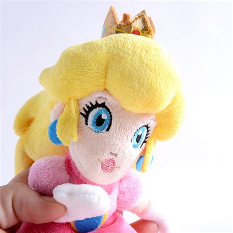 Peach 8 Plush | Super Mario" - Tokyo Otaku Mode (TOM)