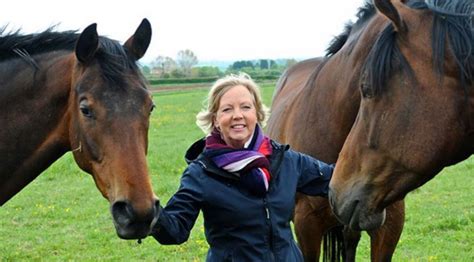 Deborah Meaden Net Worth 2022 - A Closer Look At The Dragon - Insider ...