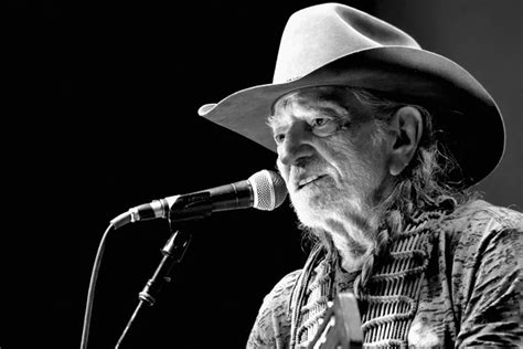 Willie Nelson Through the Years [PICTURES]