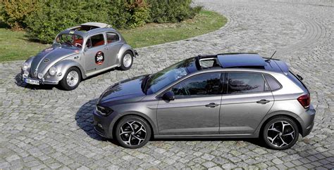 Volkswagen's panoramic sunroof reinterprets the legendary VW Beetle's folding soft-top | Torque