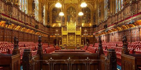 How to Visit Westminster Palace? London Parliamentary Building Tour and Review