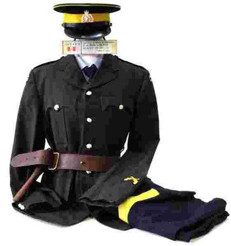 RCMP ROYAL CANADIAN MOUNTED POLICE VINTAGE UNIFORM