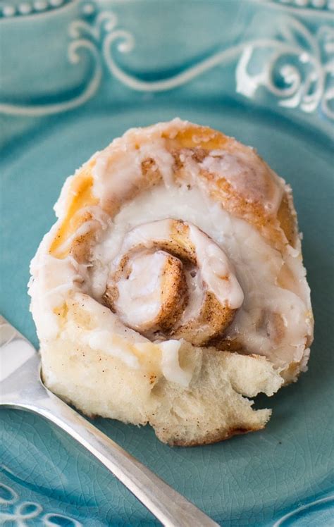 Easy Biscuit Cinnamon Rolls Recipe - Fast Cinnamon Rolls