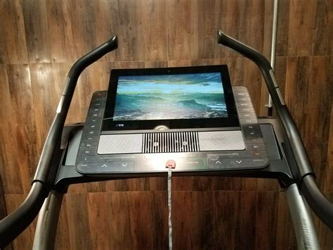 Nordictrack Commercial X22i Incline Trainer Treadmill - NTL29016