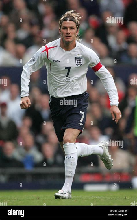 DAVID BECKHAM ENGLAND & REAL MADRID CF OLD TRAFFORD MANCHESTER ENGLAND ...