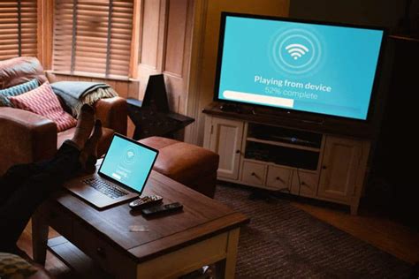 How to connect your laptop to a smart TV wirelessly - Spacehop