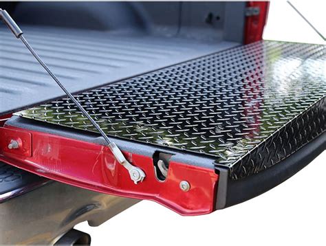 Dee Zee Diamond Plate Full Tailgate Protector | RealTruck