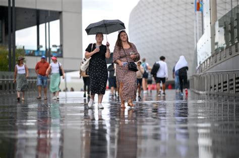 Victorian weather produces February cold snap