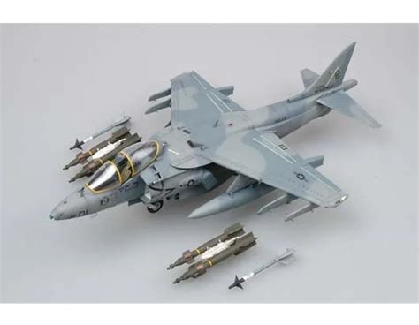 1:32 Scale AV 8B Harrier II Trumpeter assembly aircraft model 1/32 AV ...