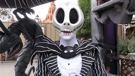 Video: Jack Skellington Meet and Greet at Disneyland Paris (near Phantom Manor) | Disneyland ...