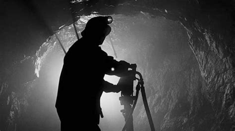 Historical photos make mining career a tough sell: critics - Sudbury - CBC News