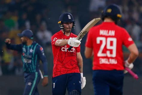 Phil Salt powers England to emphatic win over Pakistan as series goes to decider