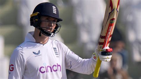 'We're not mad scientists' - Why England have kept faith with Zak ...