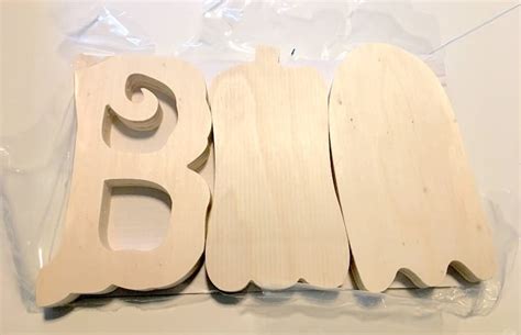 BOO letters wood Halloween decor - Mod Podge Rocks