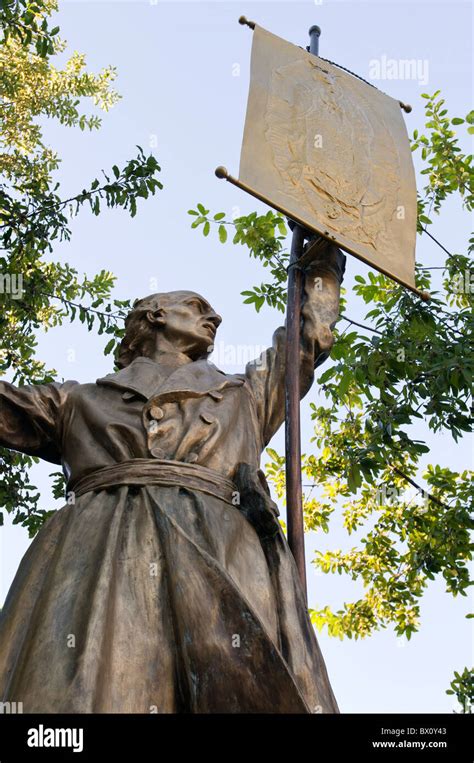 Father miguel hidalgo statue hi-res stock photography and images - Alamy