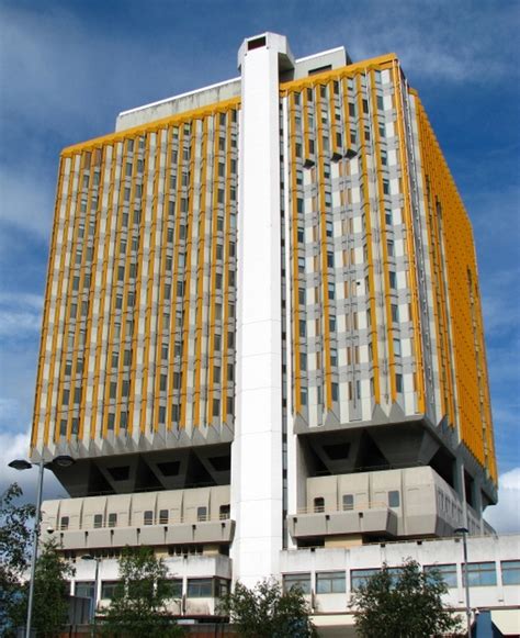 Belfast City Hospital © Rossographer :: Geograph Britain and Ireland