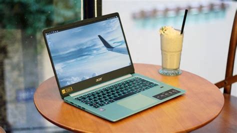 Top 10 laptops with the longest battery life today