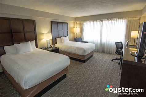 Hyatt Regency Louisville Review: What To REALLY Expect If You Stay