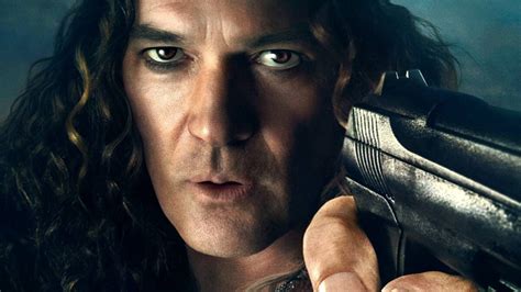 Antonio Banderas Joins Indiana Jones 5 | GIANT FREAKIN ROBOT