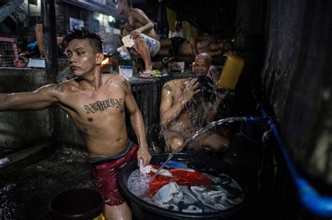 Severe Overcrowding in Manila City Jail - ABC News