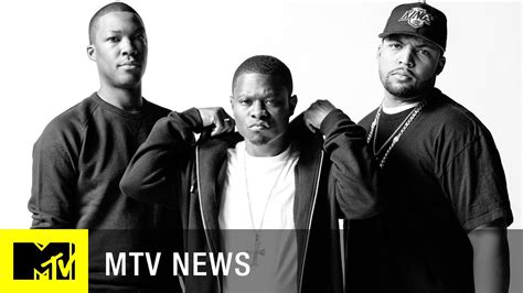 How Did The ‘Straight Outta Compton’ Cast Transform Into N.W.A.? | MTV News - YouTube