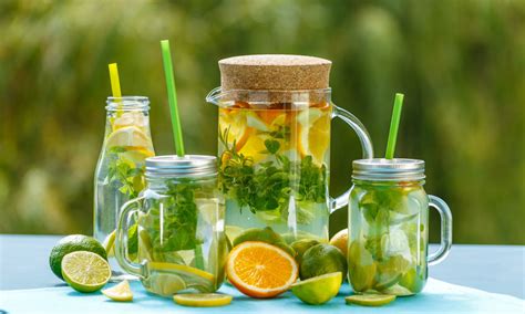 Detox Water: Best Recipes For Body Cleanse - SOLANCHA