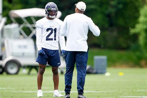 Devon Witherspoon Ends Holdout, Joins Seahawks Training Camp as Transactions Complete - BVM Sports