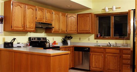 Top 5 Wall Colors for Oak Kitchen Cabinets: http://www.hometalk.com ...